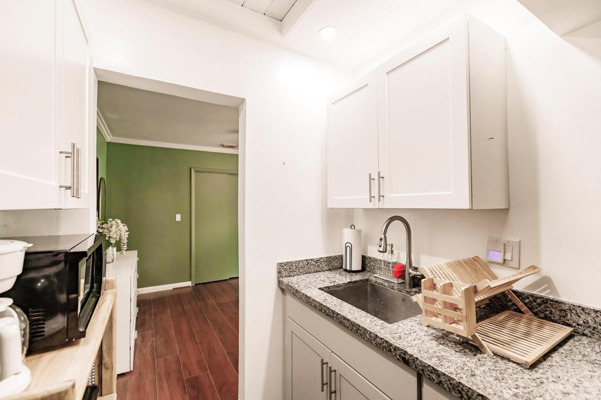 Bnb Hyperion - Updated 1B1B Hideaway - Sleeps 3 Голлівуд Екстер'єр фото